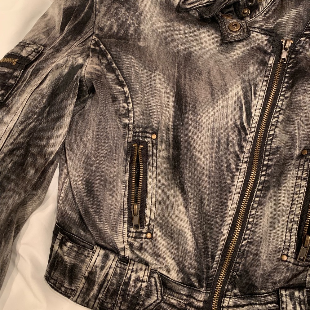 Double zero | jacket - Picture 2 of 5